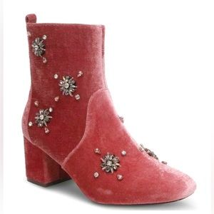 ‼️LAST ONE‼️WHO WHAT WEAR ALESSIA  RHINESTONE BOOTS